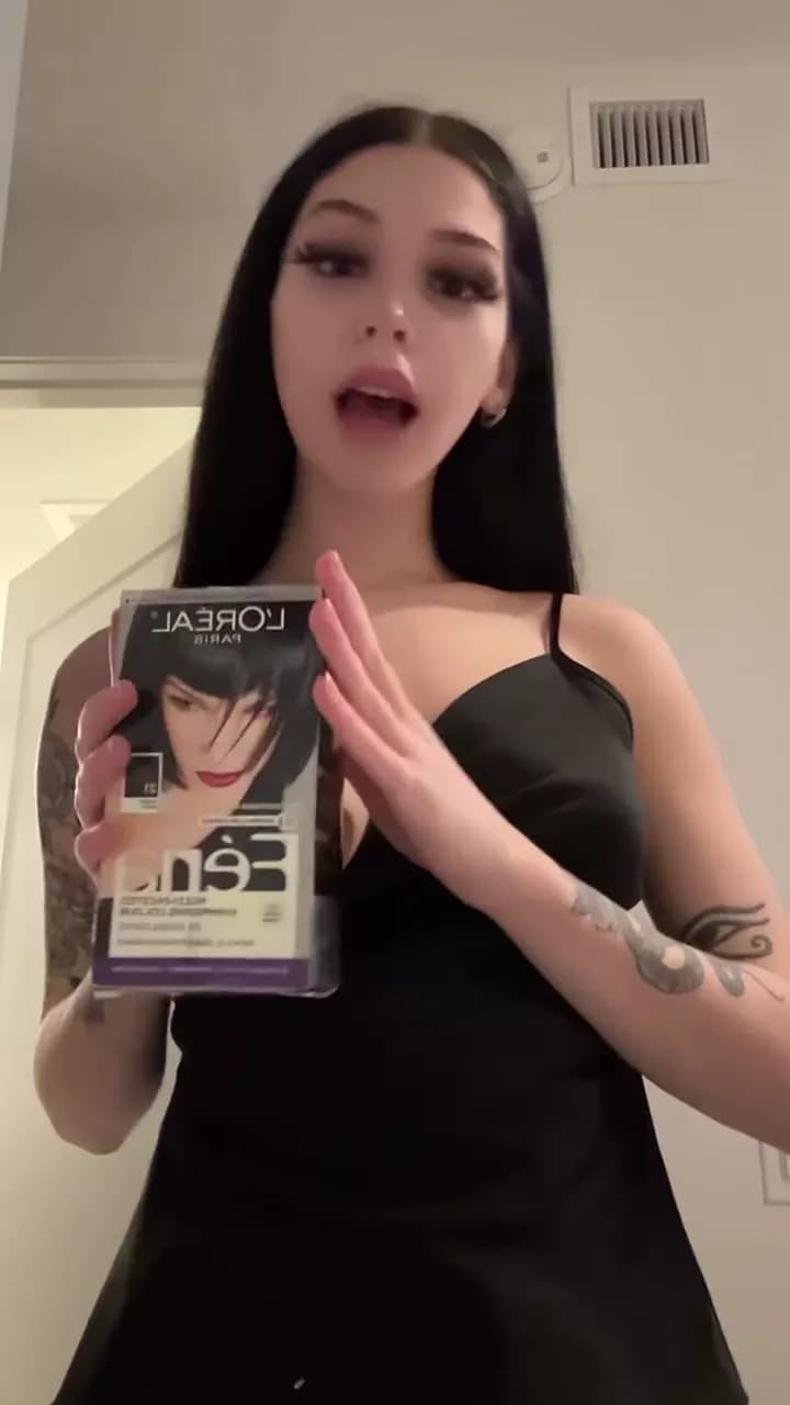 Brunette's Hair Dye Story Goes Wrong… Boob Slip! 