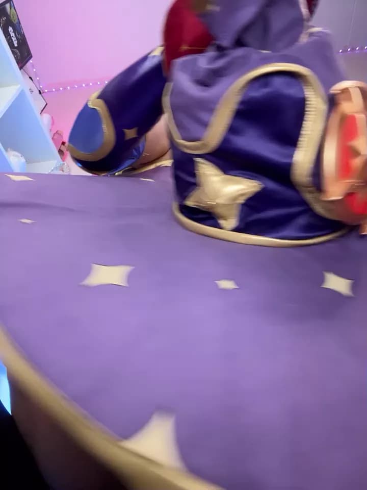 Solo Cosplay Girl Close-Up Riding Big Dildo
